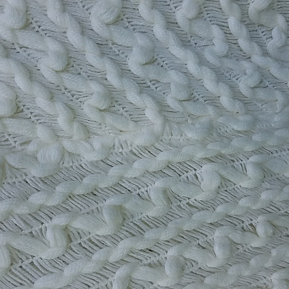 Knit Poncho - Picture 4 of 9